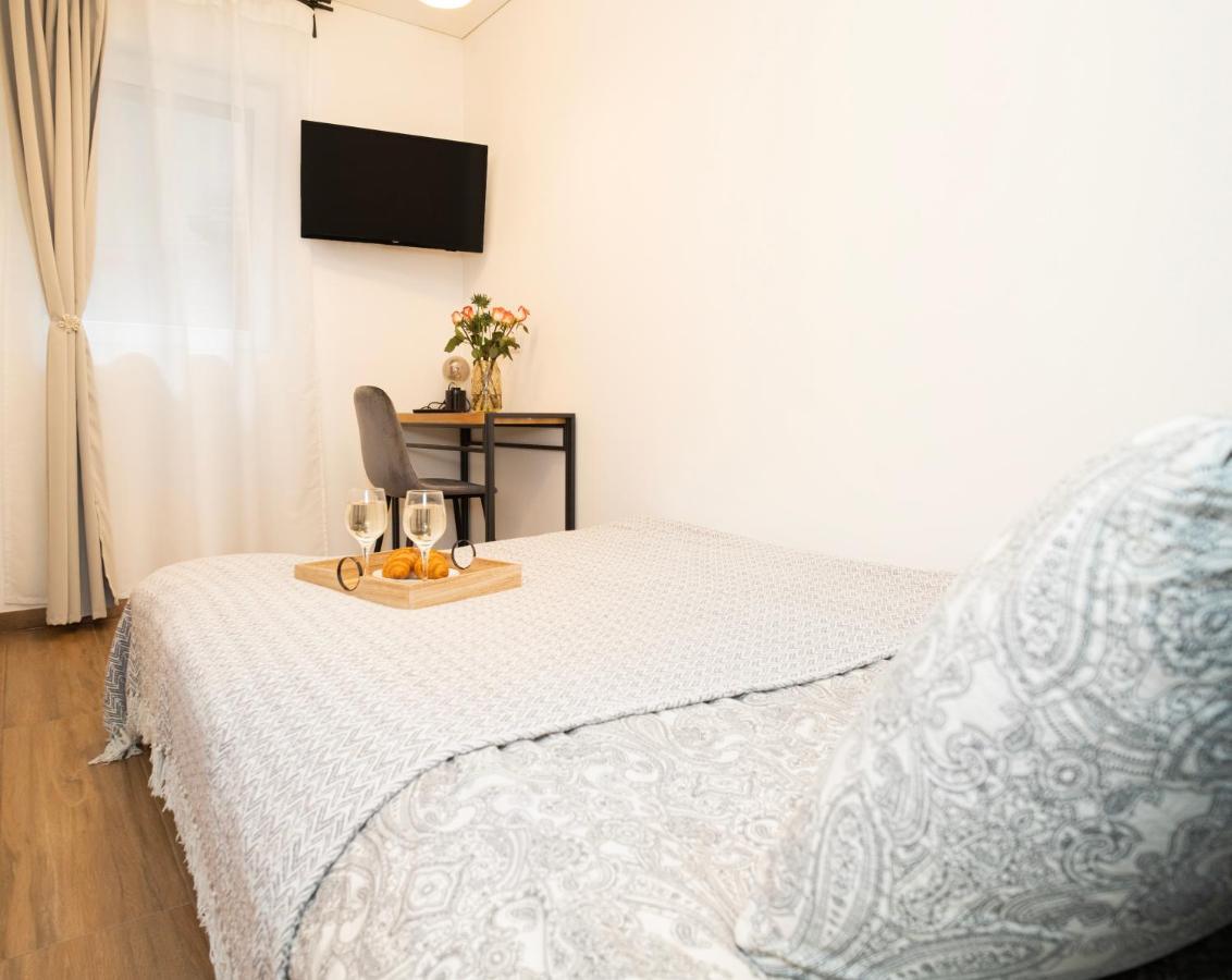 Downhill Apartment On The Groundfloor Каунас Екстериор снимка